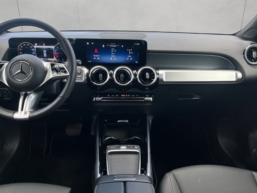 Mercedes-Benz GLB 180 2024