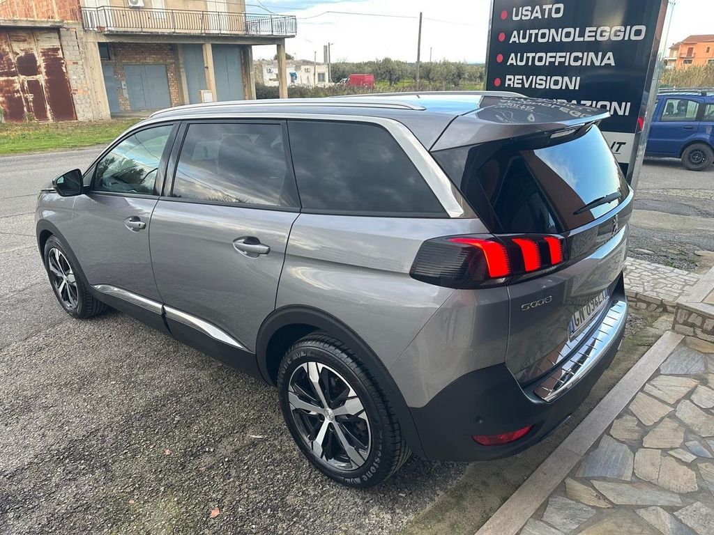 Peugeot 5008 2023