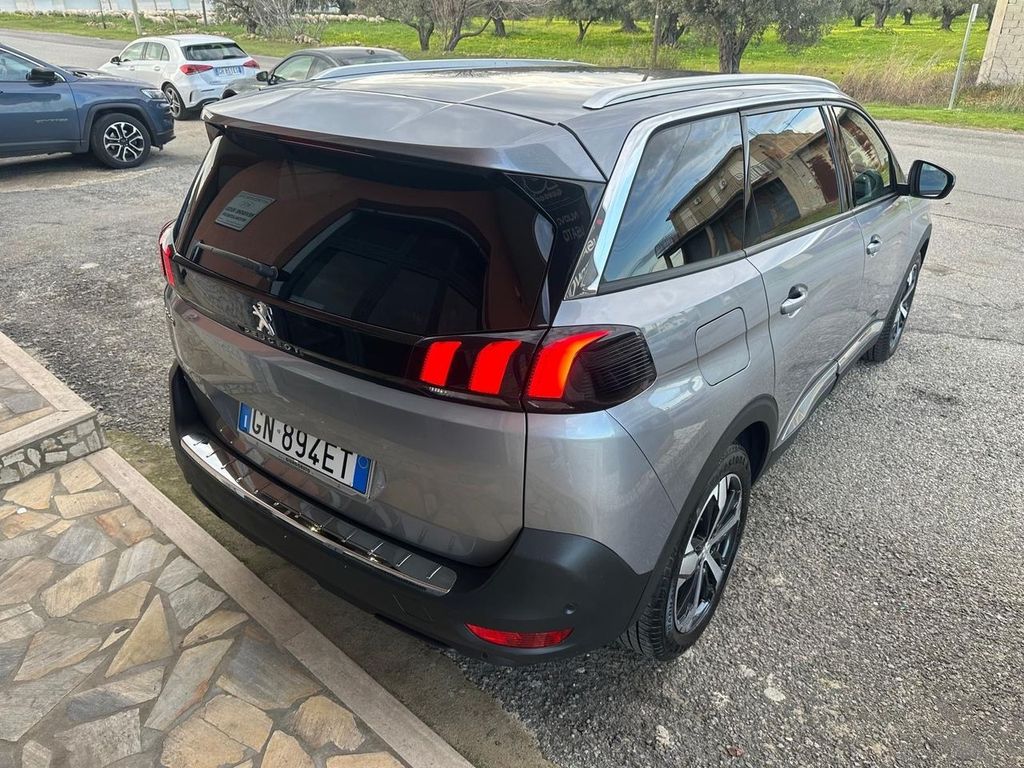 Peugeot 5008 2023