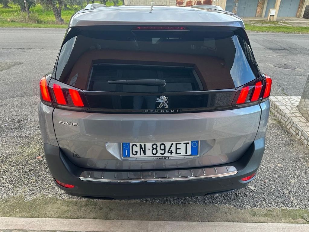 Peugeot 5008 2023