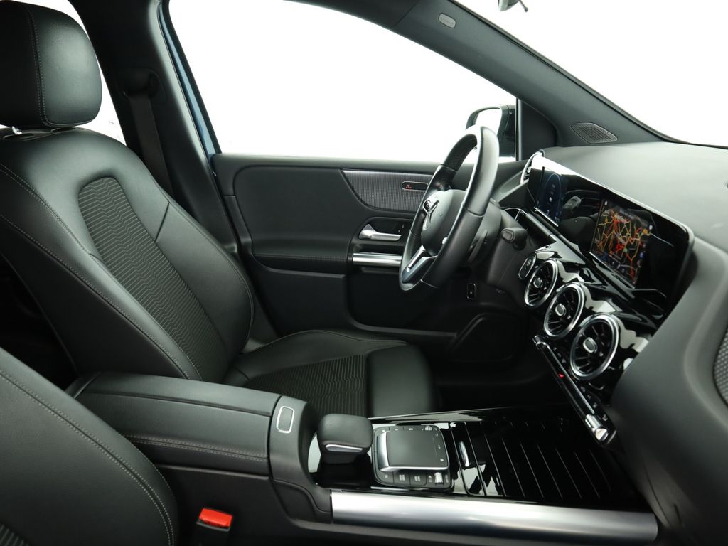 Mercedes-Benz B 250 2022