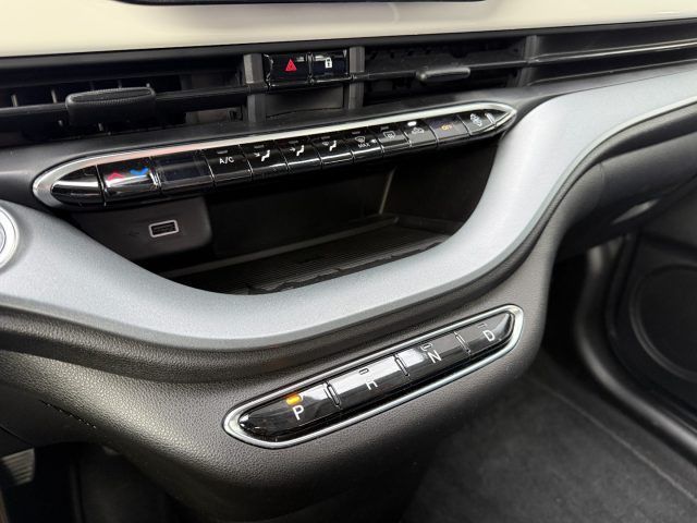 Fiat 500 2023