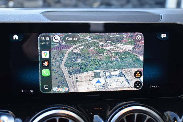 Mercedes-Benz GLB 200 2021