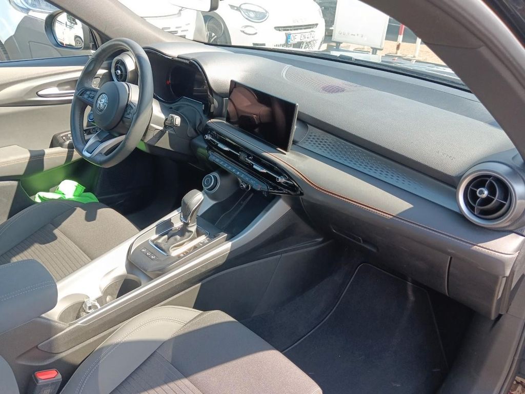 Alfa Romeo Tonale 2024