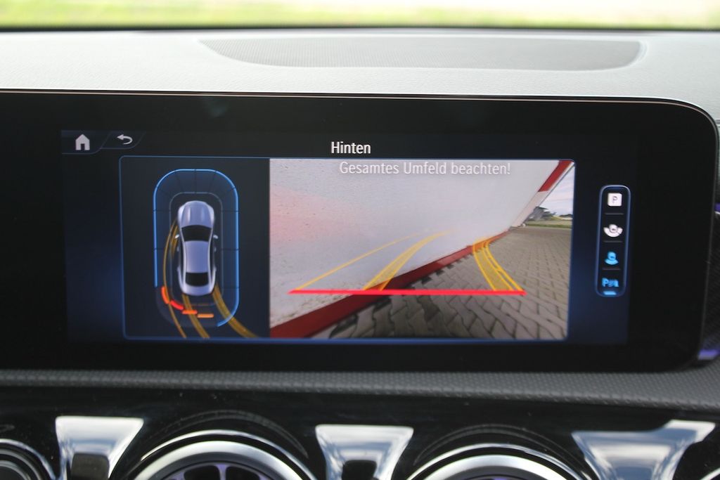 Mercedes-Benz CLA 180 2024