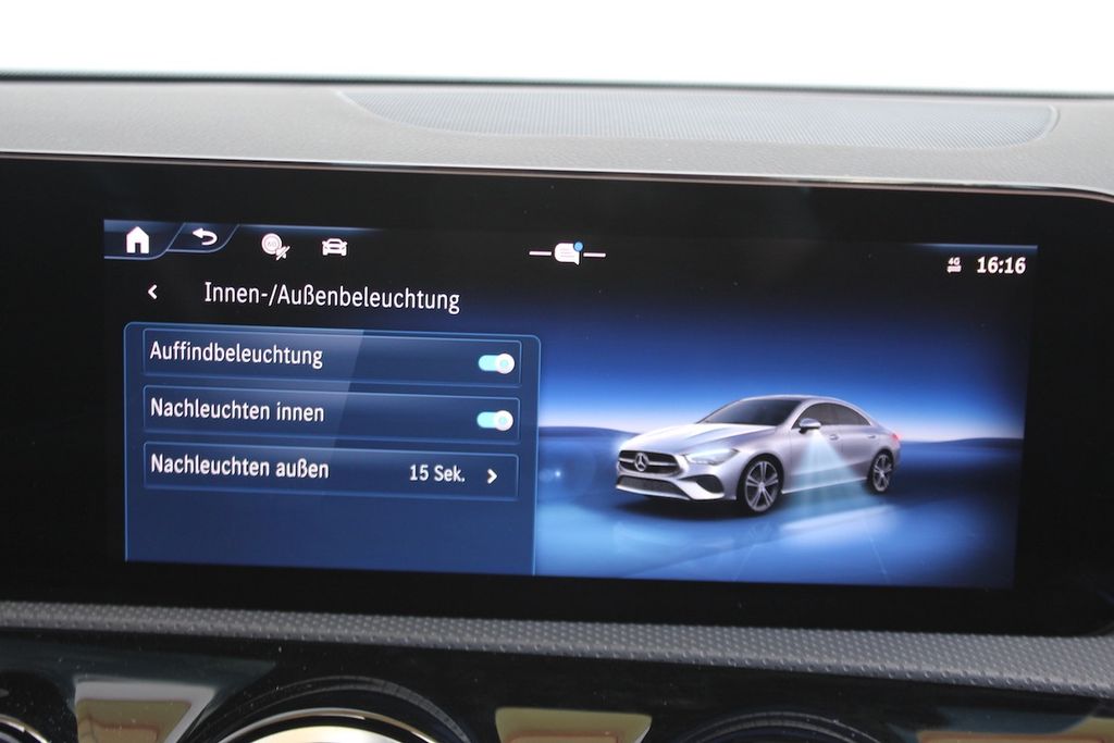 Mercedes-Benz CLA 180 2024