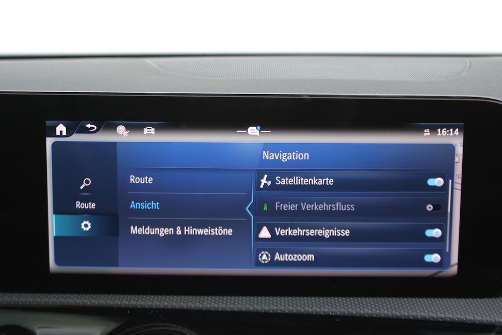 Mercedes-Benz CLA 180 2024