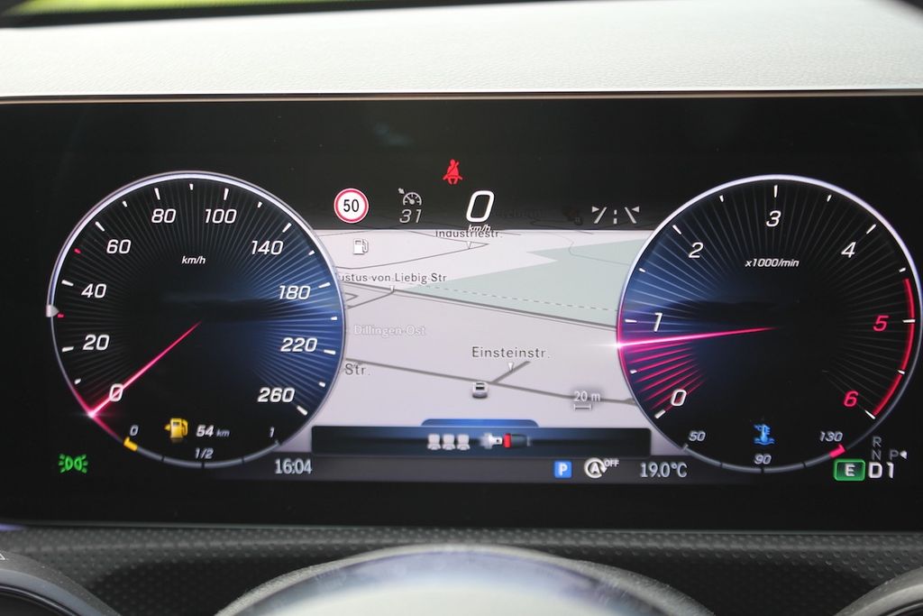 Mercedes-Benz CLA 180 2024