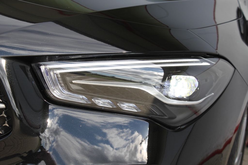 Mercedes-Benz CLA 180 2024