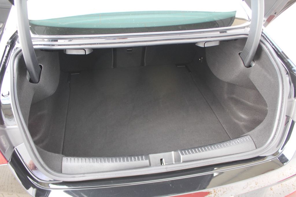 Mercedes-Benz CLA 180 2024