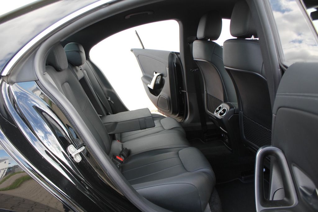 Mercedes-Benz CLA 180 2024