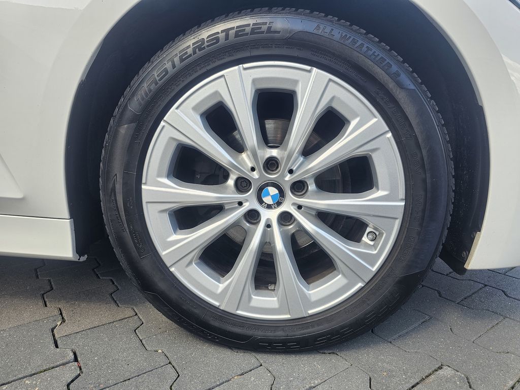 BMW 318 2021