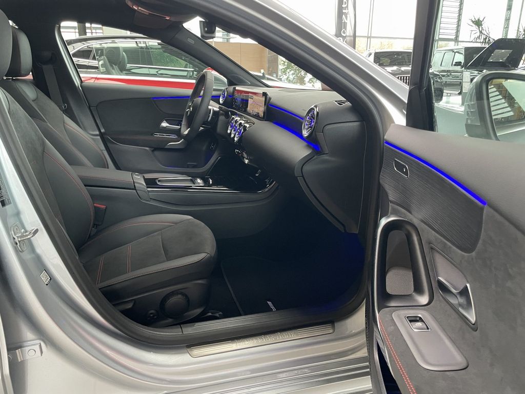 Mercedes-Benz A 180 2026