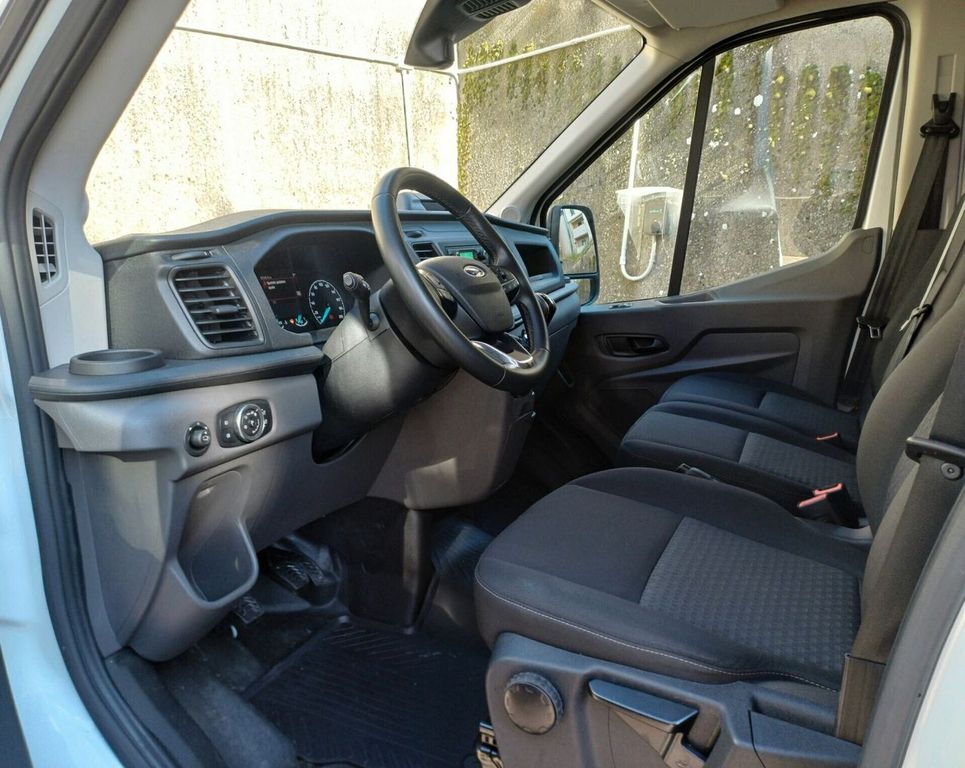 Ford Transit 2024