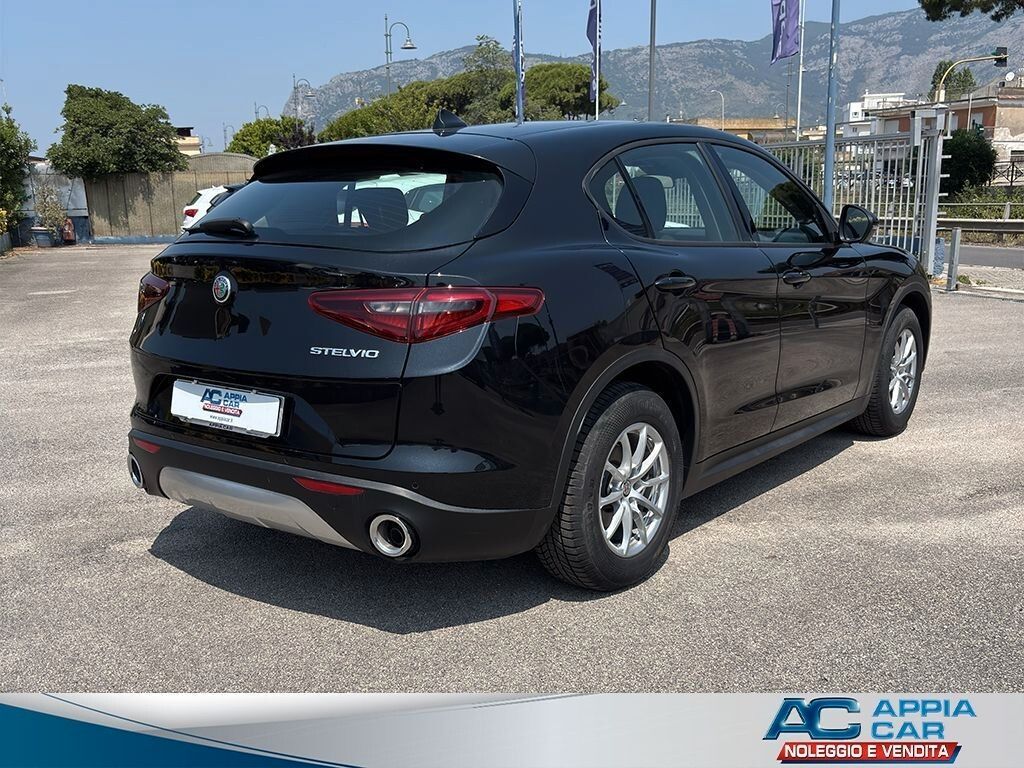 Alfa Romeo Stelvio 2020
