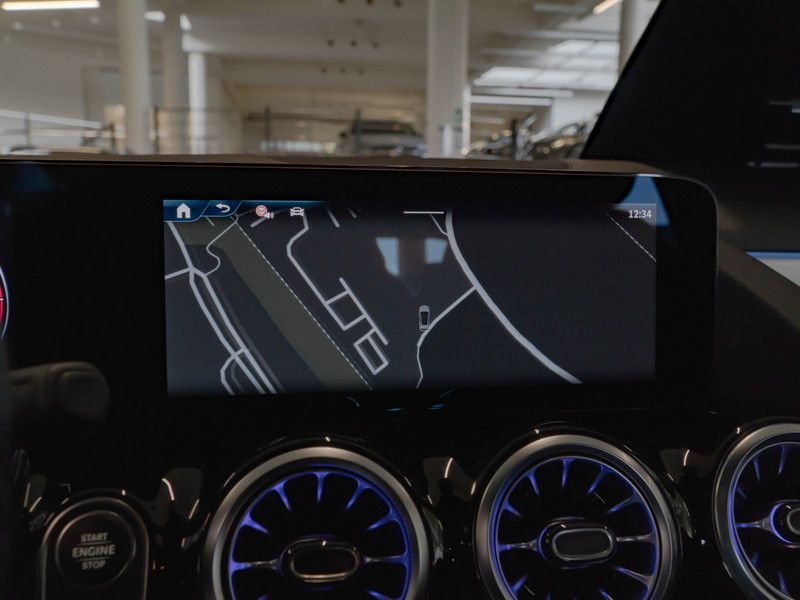 Mercedes-Benz B 200 2024