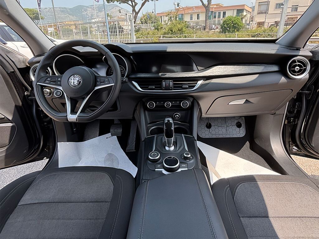 Alfa Romeo Stelvio 2020