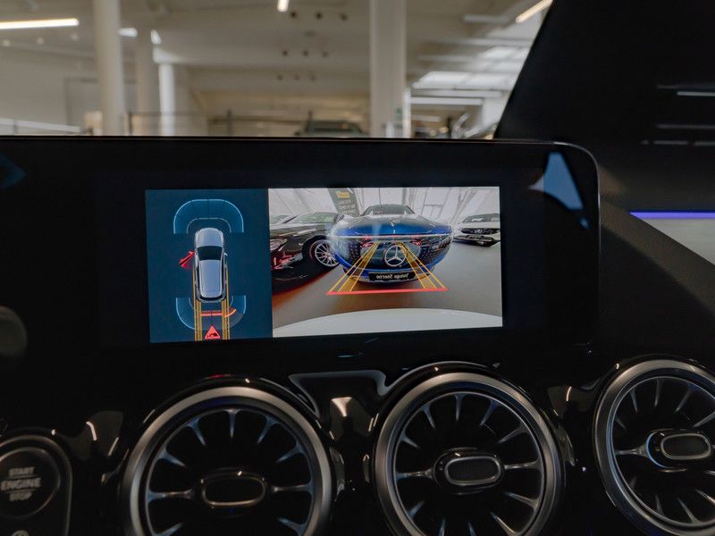 Mercedes-Benz B 200 2024