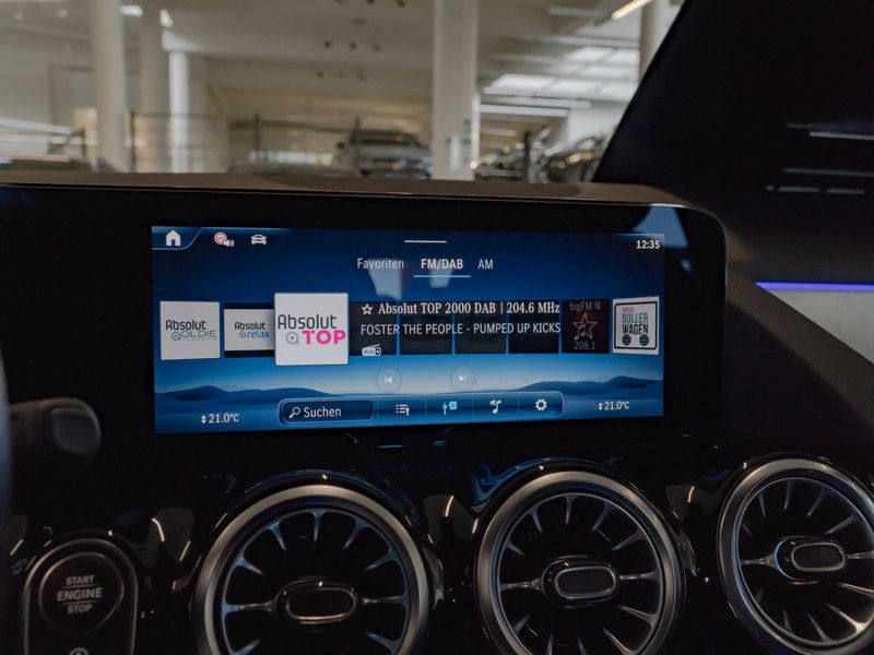 Mercedes-Benz B 200 2024