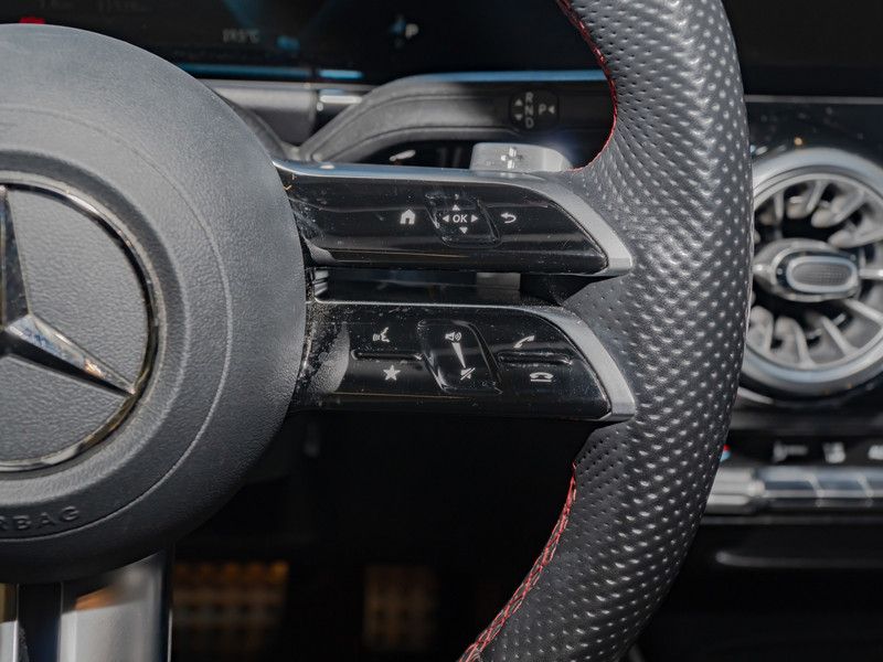 Mercedes-Benz B 200 2024