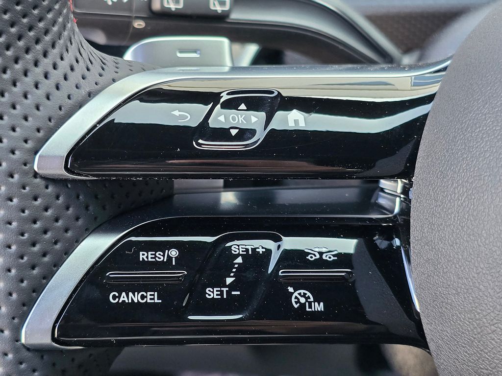 Mercedes-Benz A 200 2025