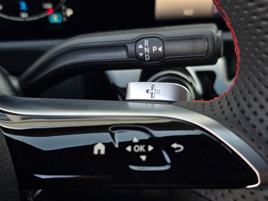 Mercedes-Benz A 200 2025