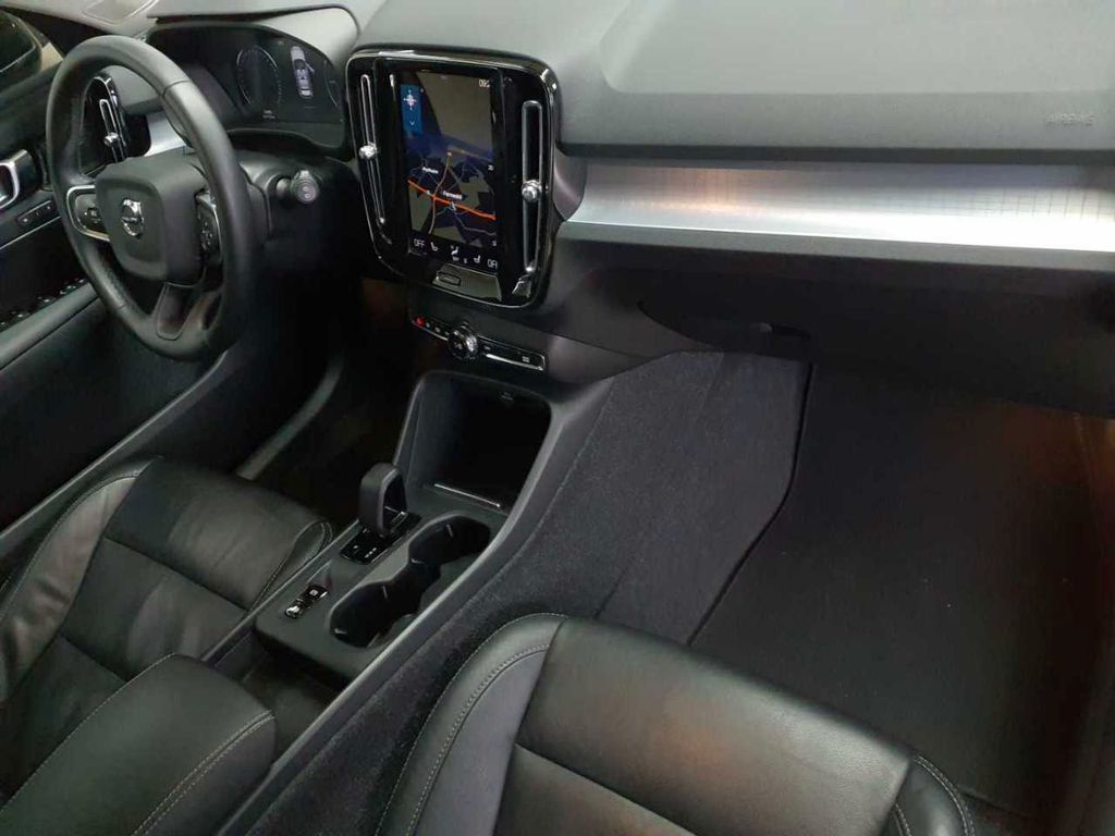 Volvo XC40 2022