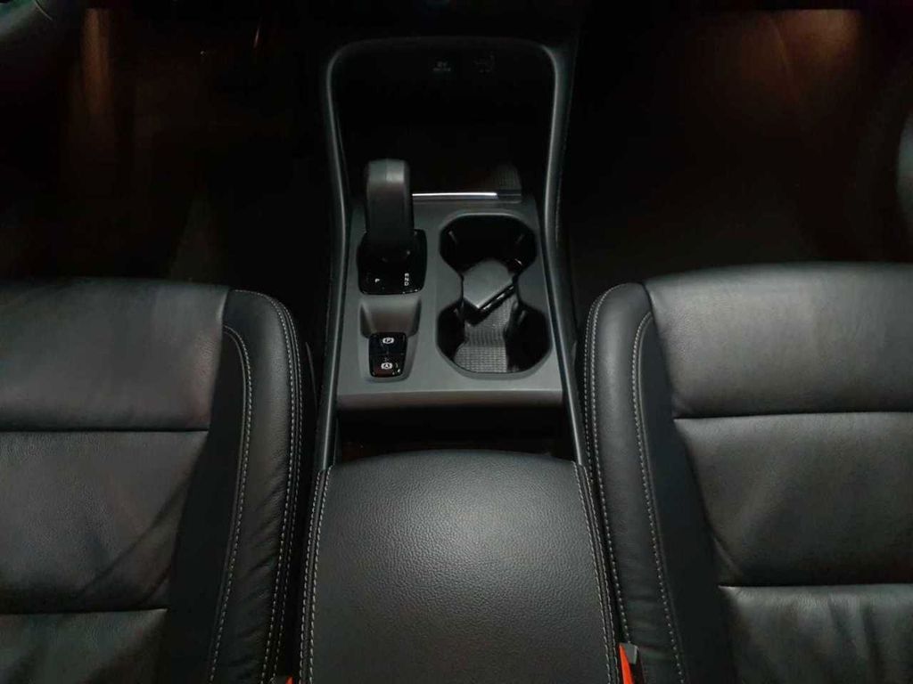 Volvo XC40 2022