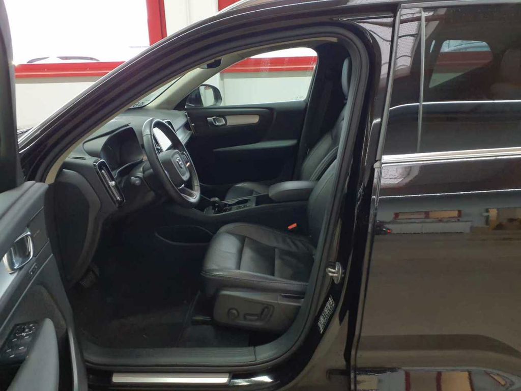 Volvo XC40 2022