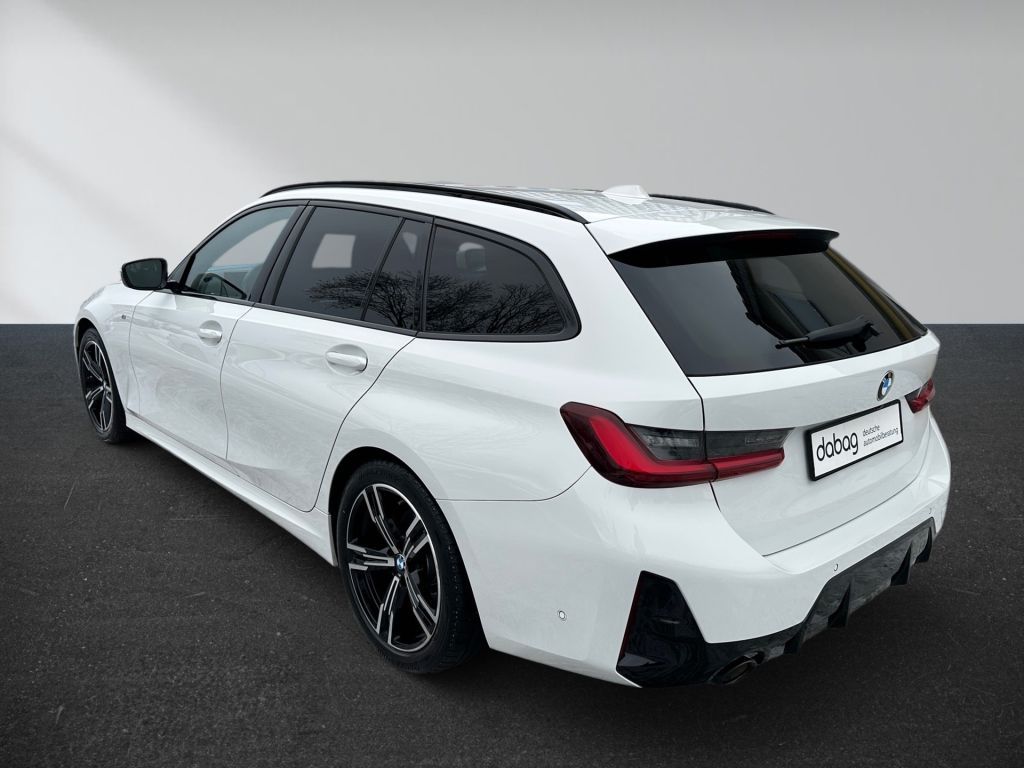 BMW 318 2024