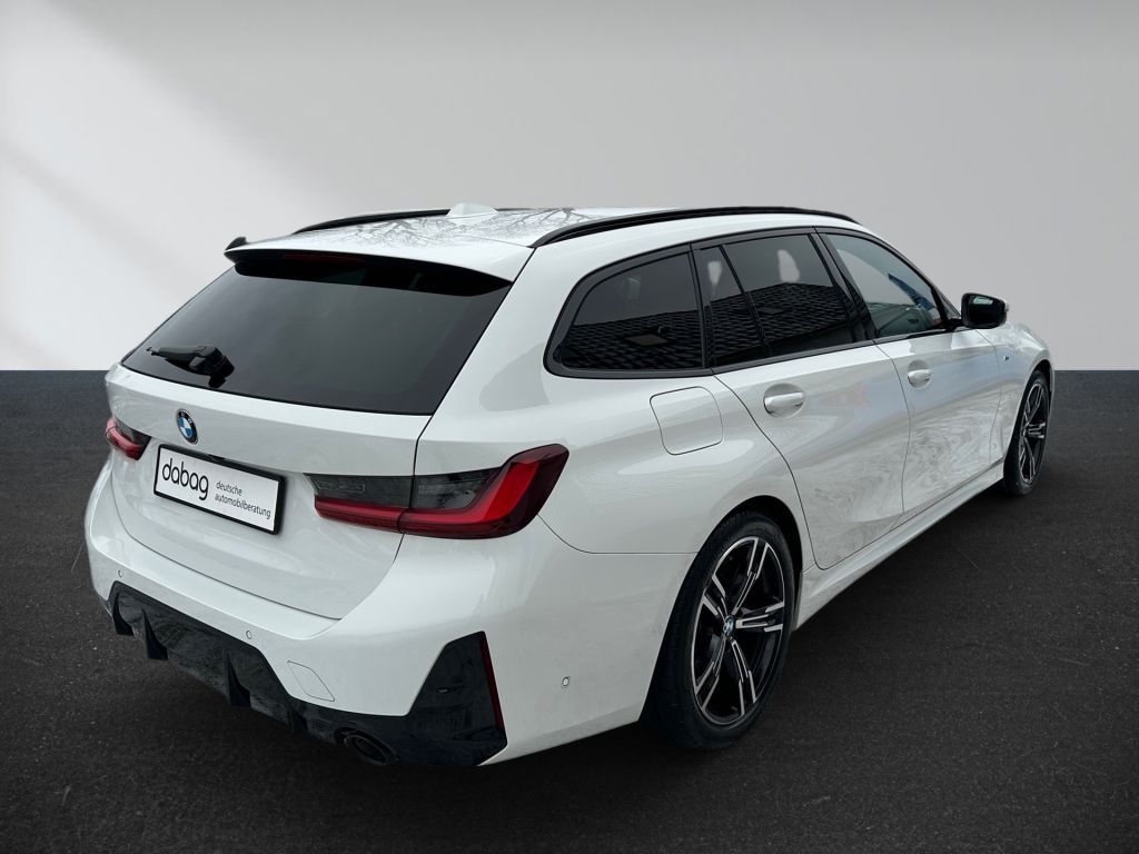 BMW 318 2024