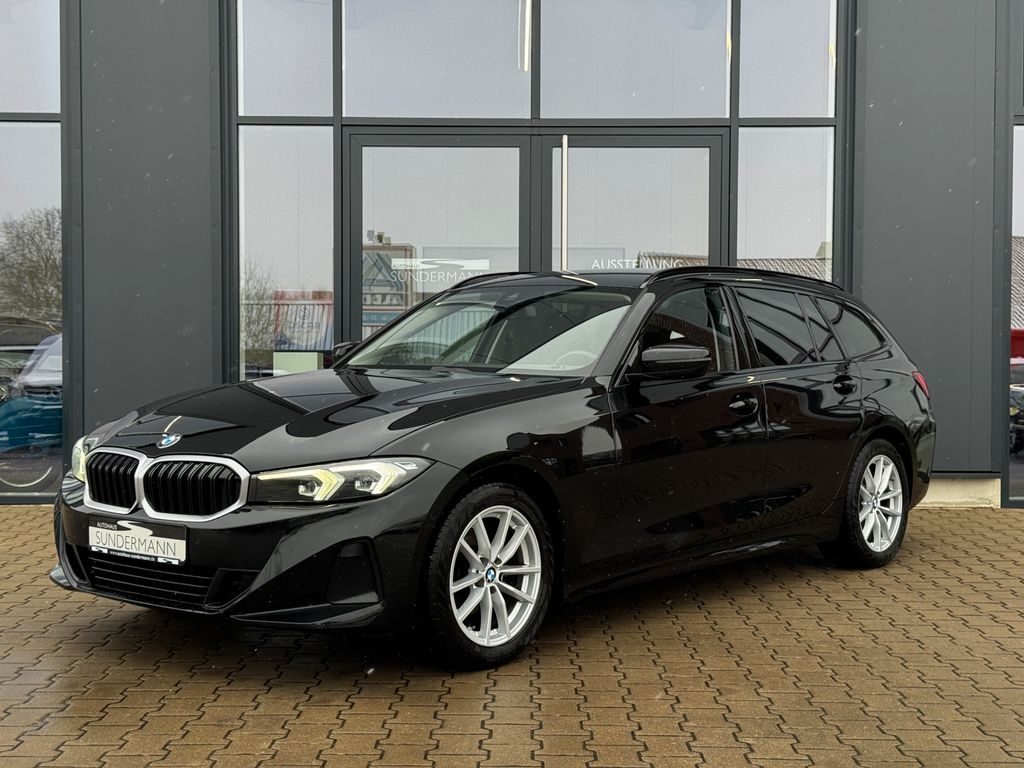 BMW 318 2022