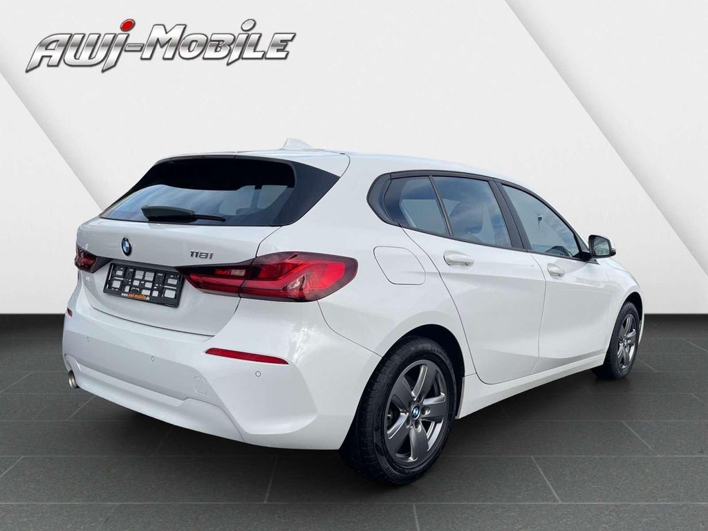 BMW 118 2024