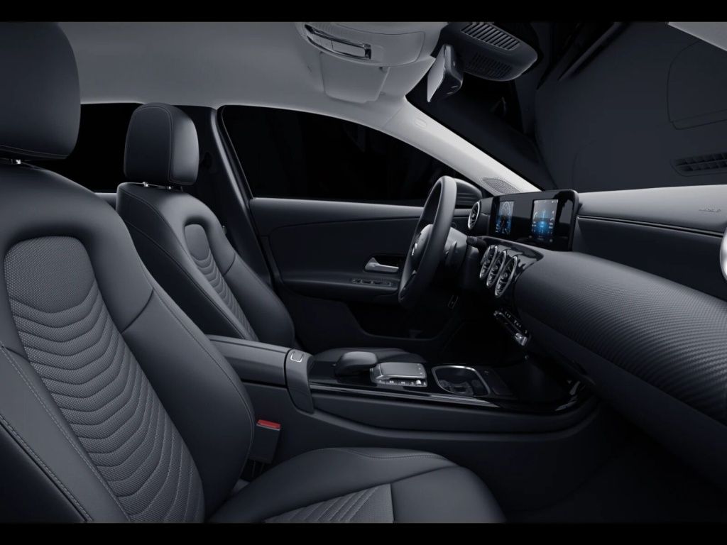 Mercedes-Benz A 250 2021