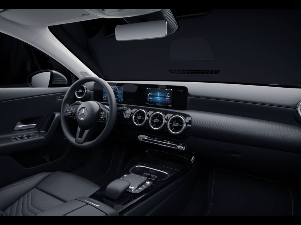 Mercedes-Benz A 250 2021