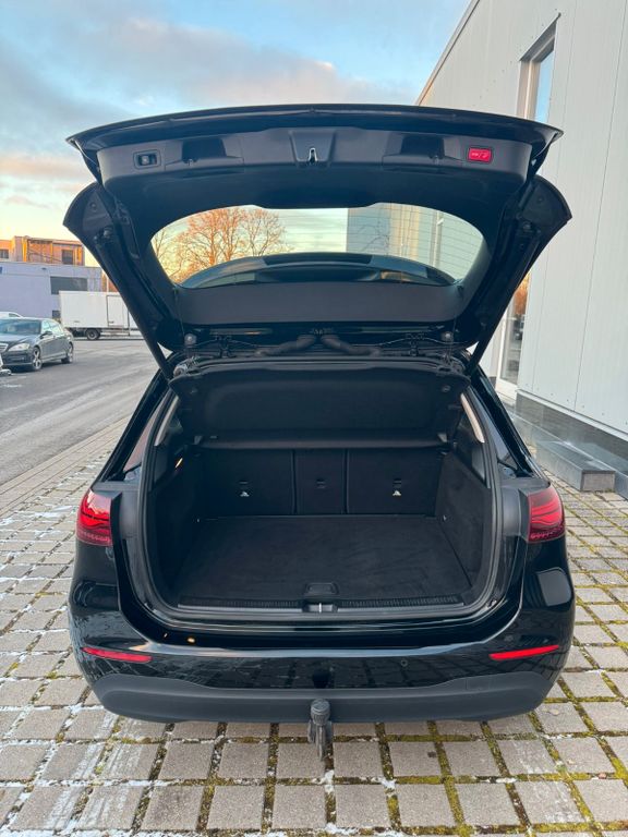 Mercedes-Benz B 180 2023