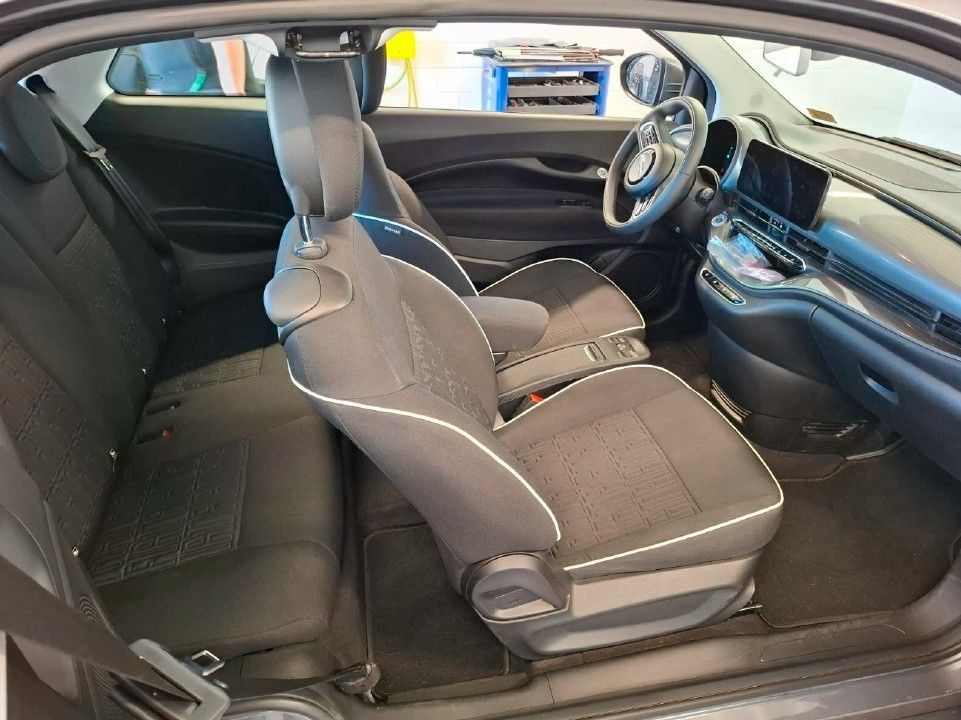 Fiat 500e 2023