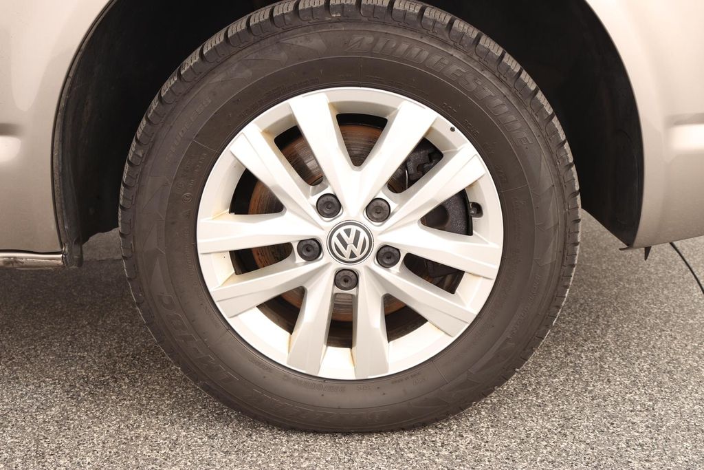 Volkswagen T6 Caravelle 2016