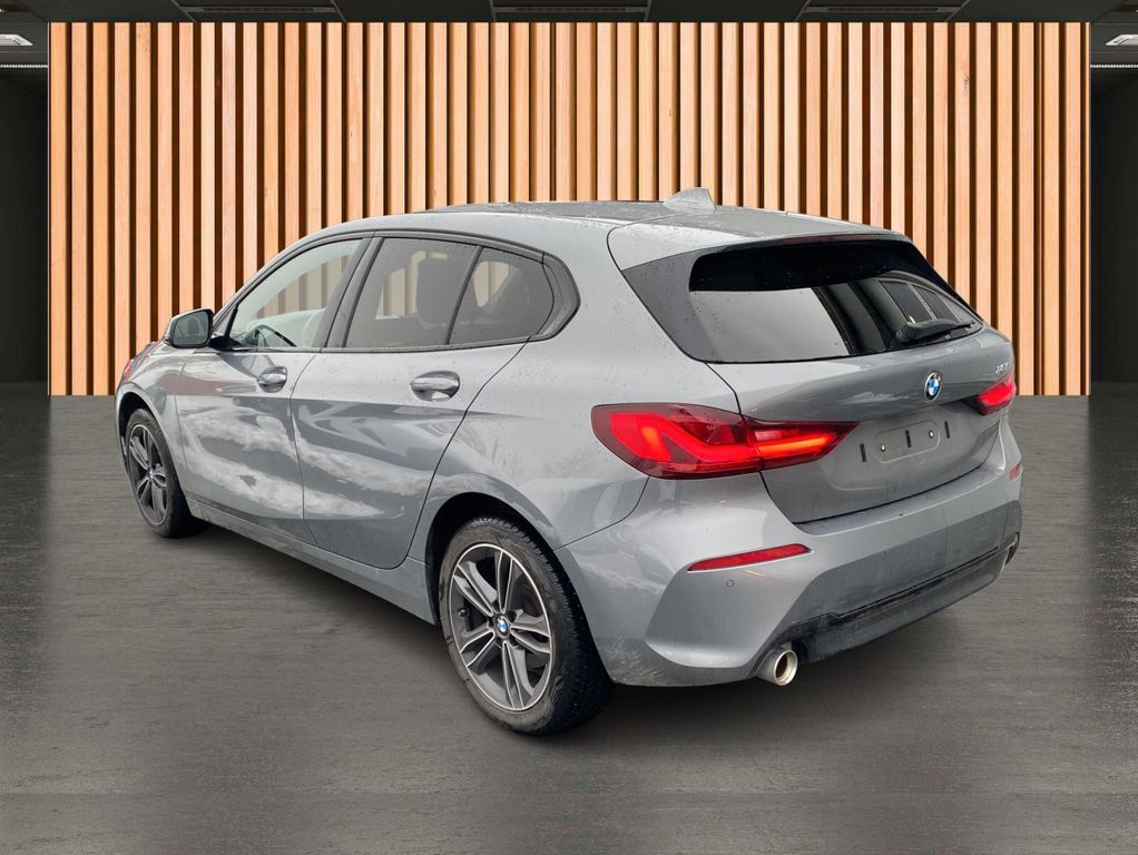 BMW 116 2024