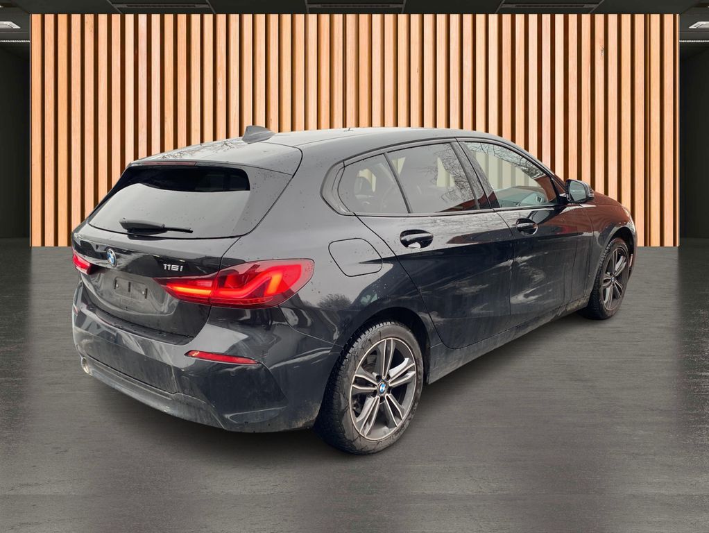 BMW 116 2024