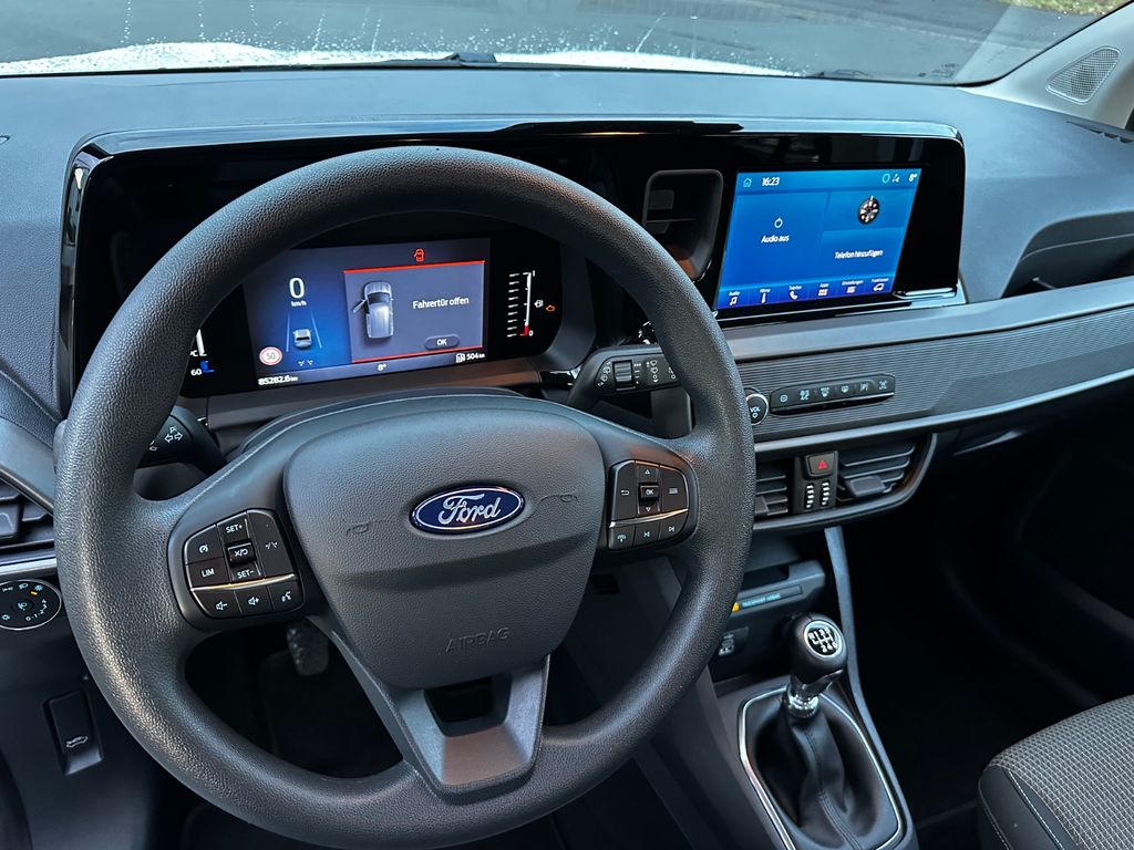 Ford Tourneo Courier 2024