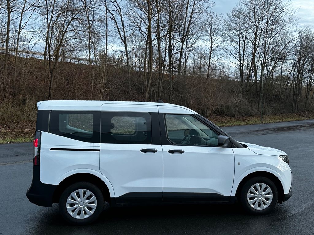 Ford Tourneo Courier 2024