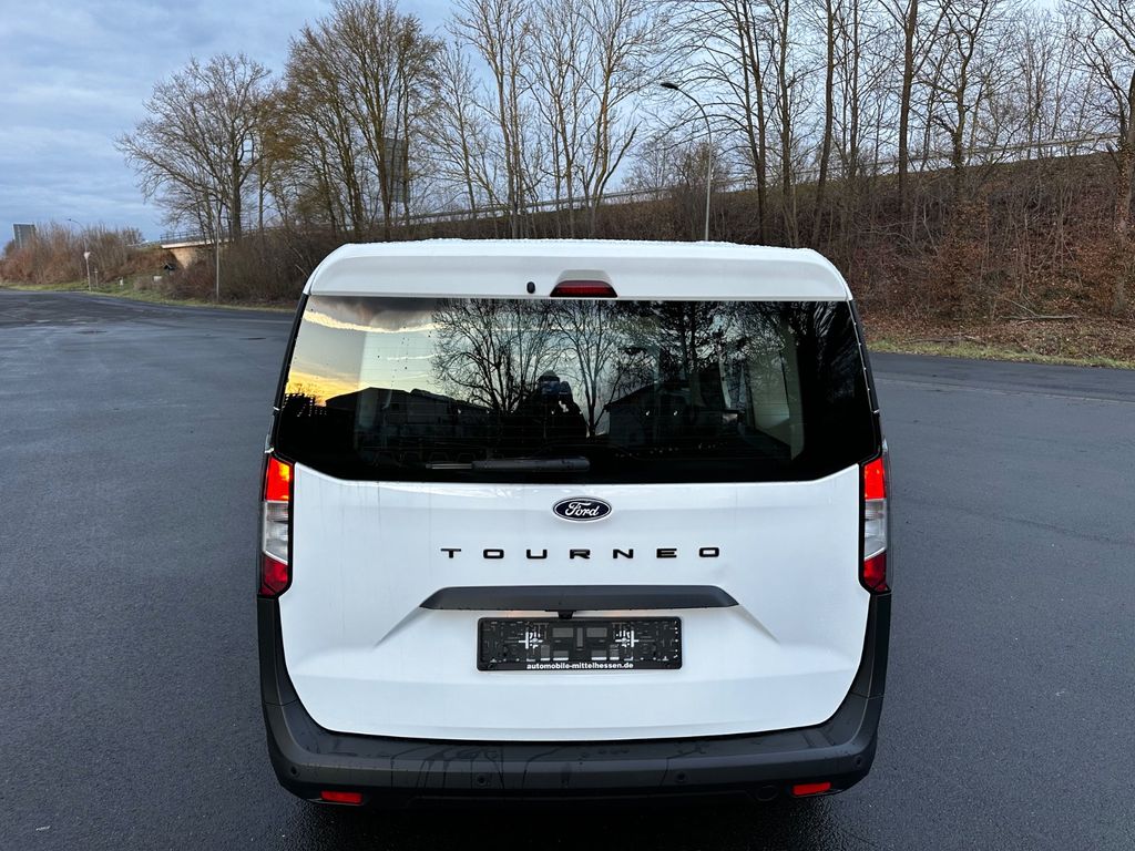 Ford Tourneo Courier 2024