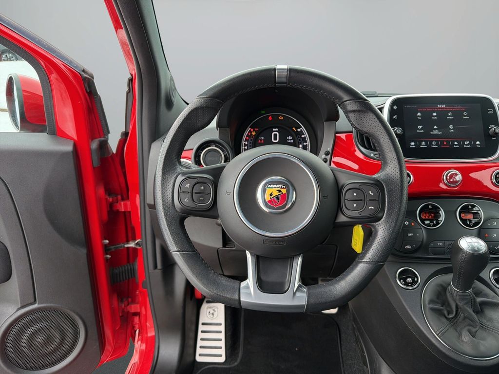Abarth 595 2022