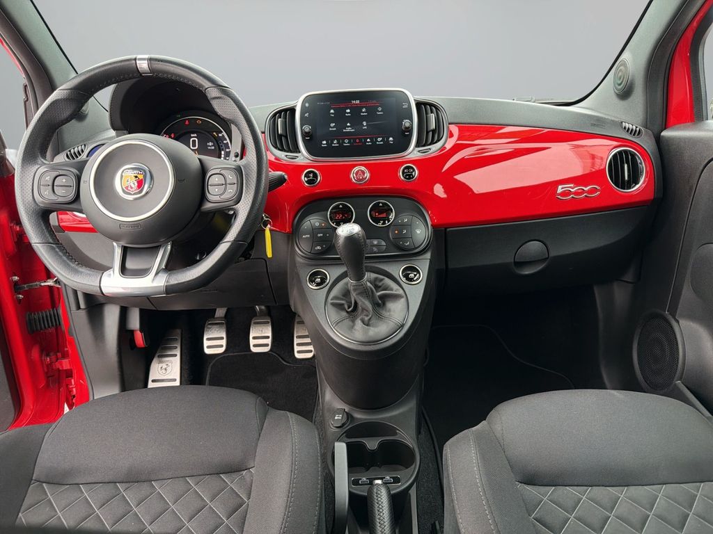 Abarth 595 2022