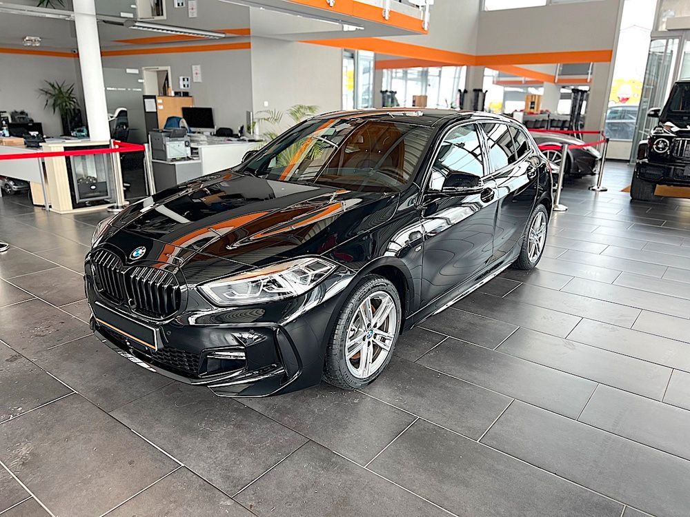 BMW 118 2023