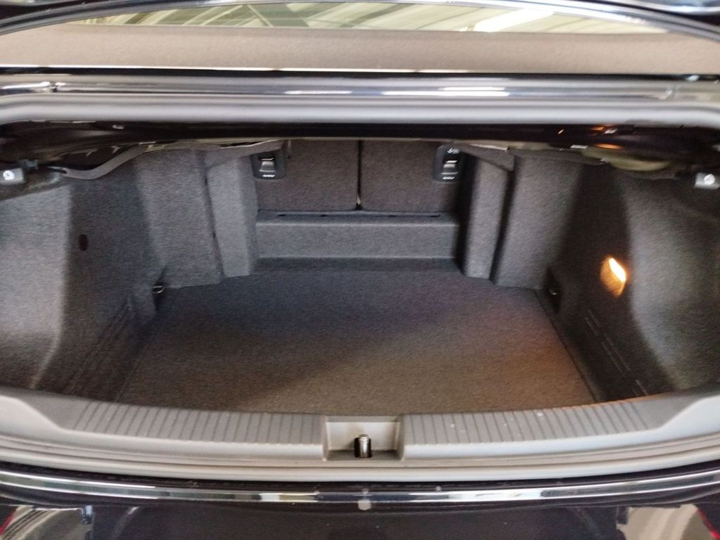 Volkswagen T-Roc 2024