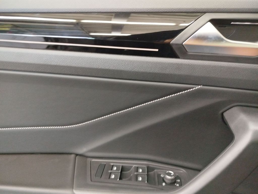 Volkswagen T-Roc 2024