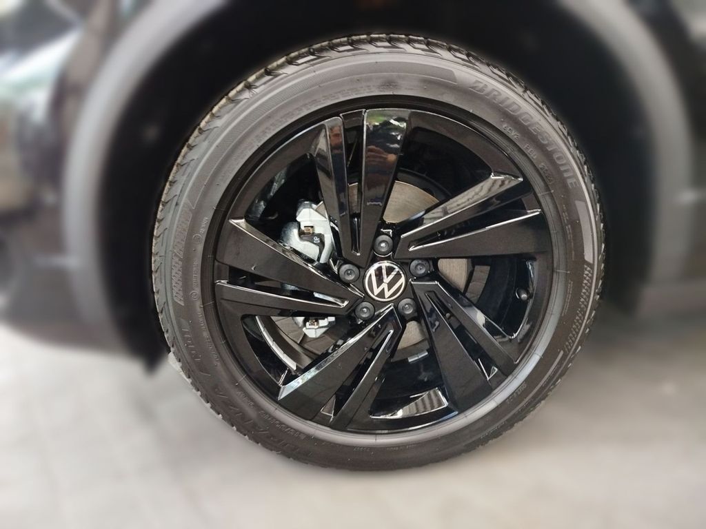 Volkswagen T-Roc 2024