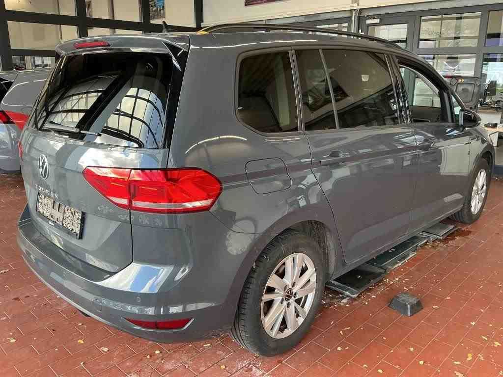 Volkswagen Touran 2021
